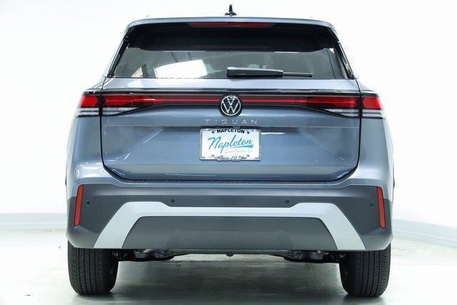 new 2025 Volkswagen Tiguan car, priced at $31,216