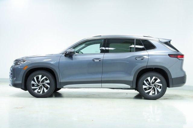 new 2025 Volkswagen Tiguan car, priced at $31,216