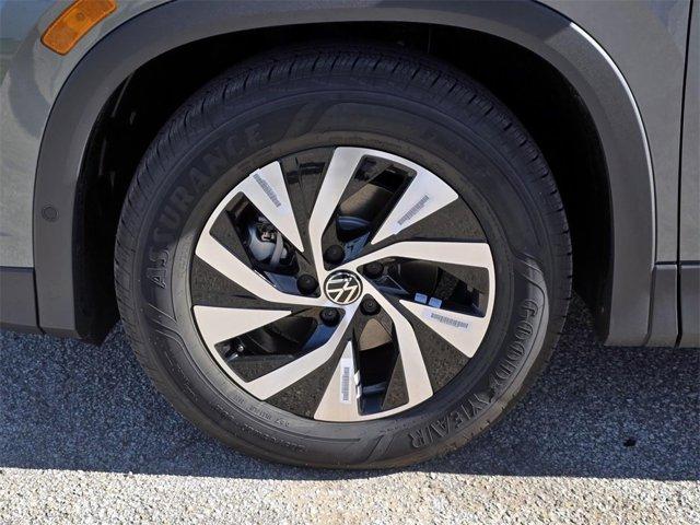 new 2026 Volkswagen Tiguan car, priced at $32,076