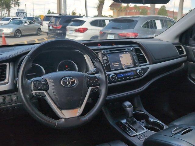 used 2018 Toyota Highlander car, priced at $21,000