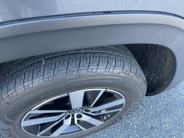 used 2023 Volkswagen Atlas car, priced at $24,790