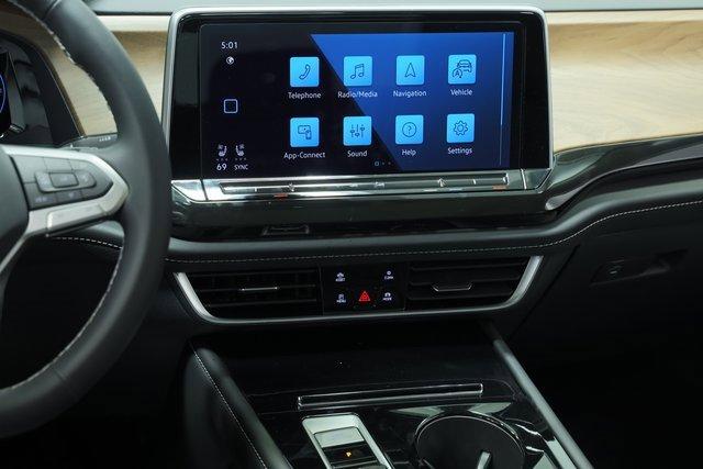 new 2025 Volkswagen Atlas car, priced at $43,486
