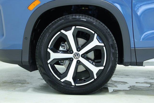 new 2025 Volkswagen Tiguan car, priced at $33,931