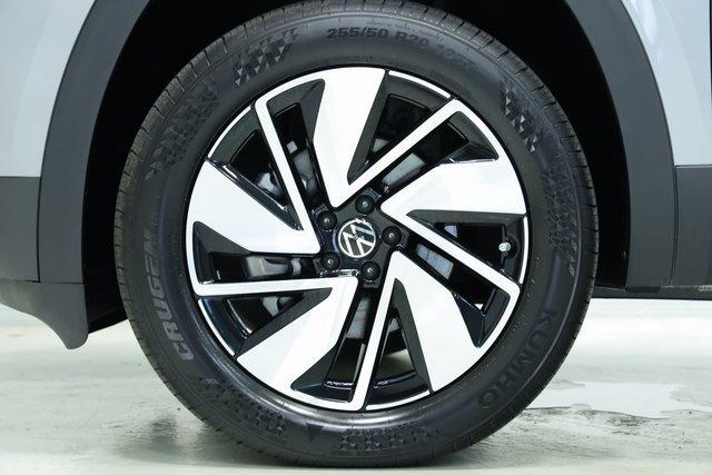 used 2024 Volkswagen Atlas car, priced at $31,900