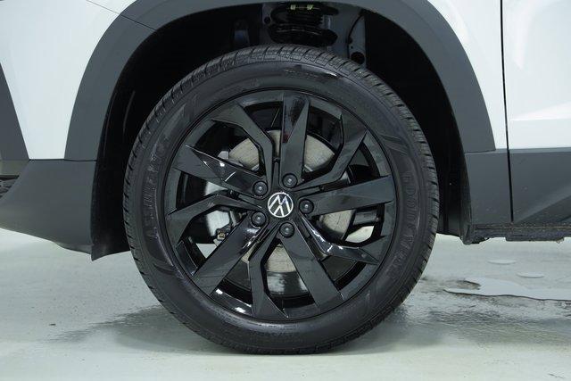 new 2024 Volkswagen Taos car, priced at $29,598