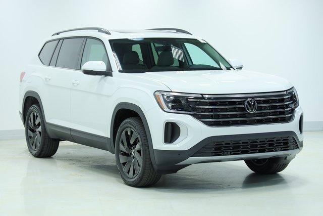 new 2025 Volkswagen Atlas car, priced at $43,423