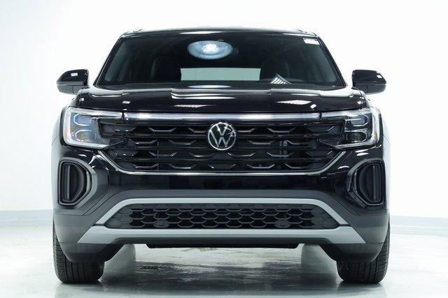 new 2026 Volkswagen Atlas Cross Sport car, priced at $39,376