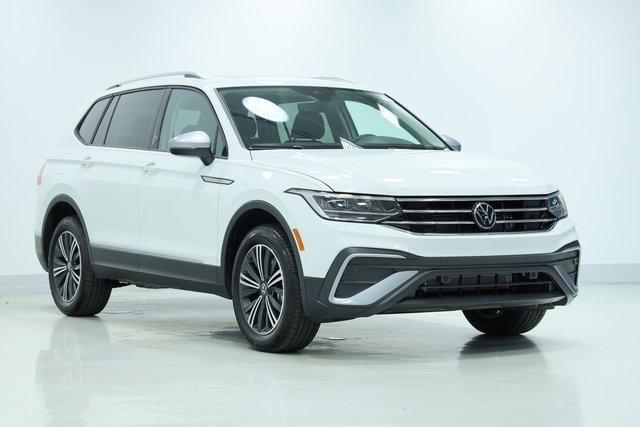 new 2024 Volkswagen Tiguan car, priced at $31,876