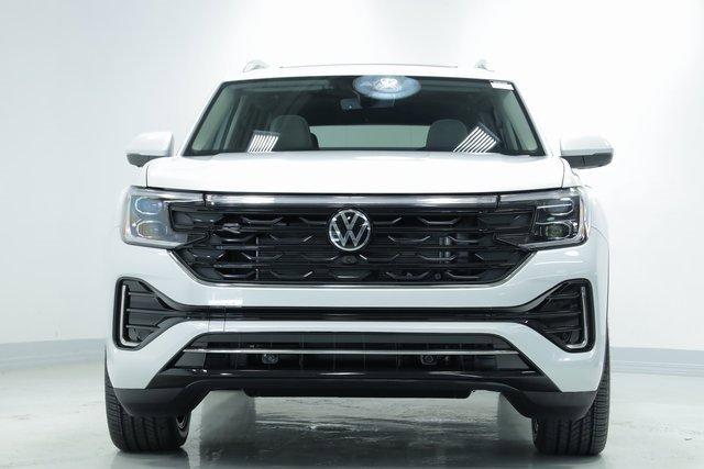 new 2025 Volkswagen Atlas car, priced at $52,432