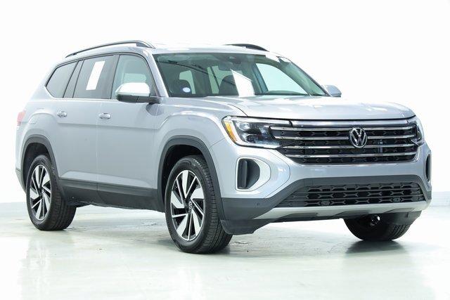 used 2024 Volkswagen Atlas car, priced at $32,450