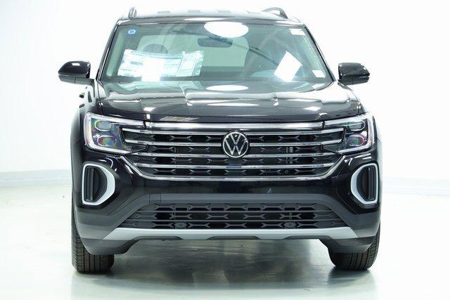 new 2025 Volkswagen Atlas car, priced at $37,313