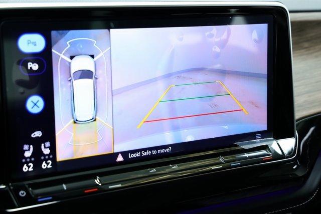 new 2025 Volkswagen Atlas car, priced at $52,951