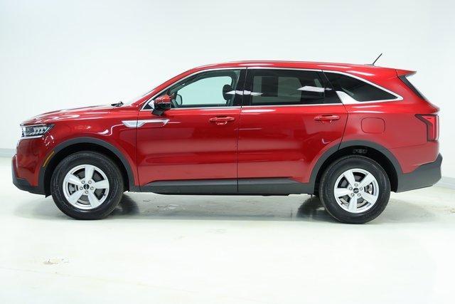 used 2023 Kia Sorento car, priced at $22,090