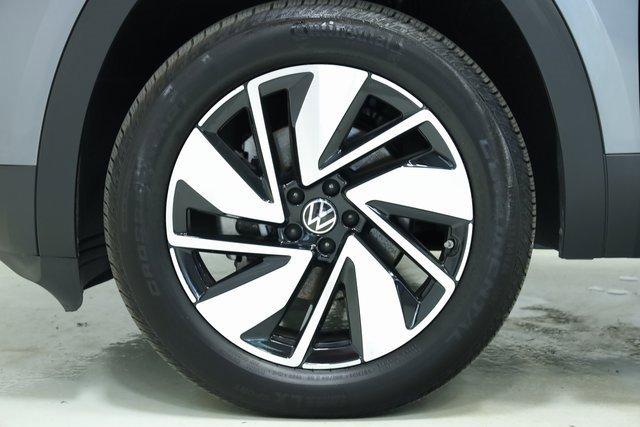new 2024 Volkswagen Atlas car, priced at $40,956