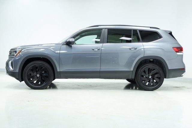 new 2024 Volkswagen Atlas car, priced at $41,978