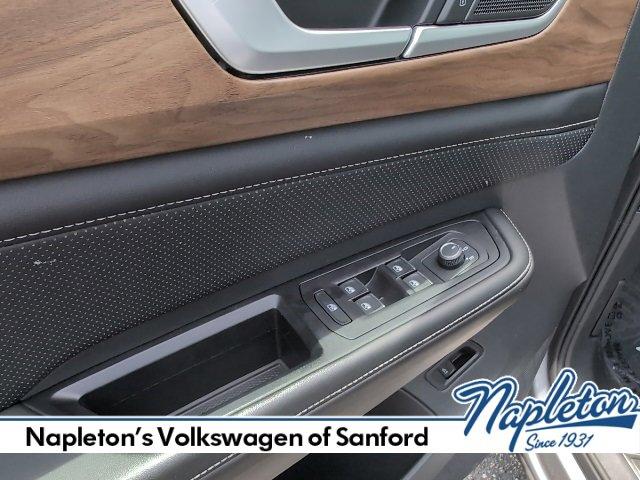 used 2024 Volkswagen Atlas car, priced at $30,675