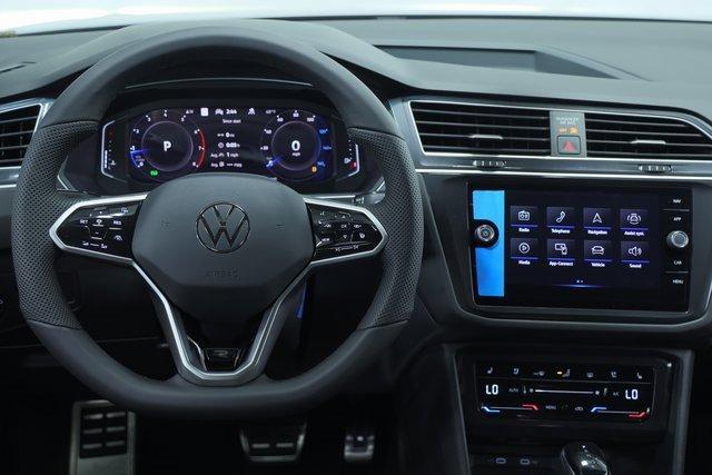 new 2024 Volkswagen Tiguan car, priced at $38,662