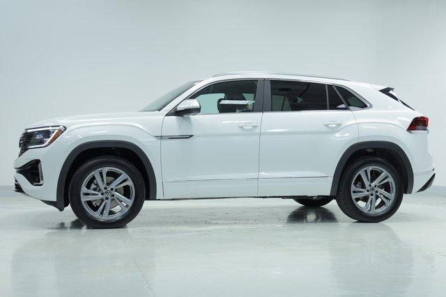 new 2024 Volkswagen Atlas Cross Sport car, priced at $43,991