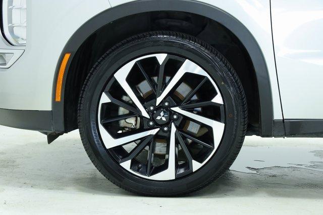 used 2023 Mitsubishi Outlander car, priced at $23,000