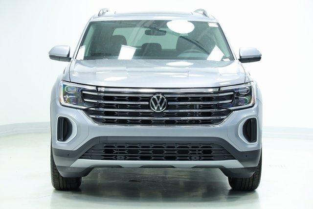 new 2025 Volkswagen Atlas car, priced at $42,352