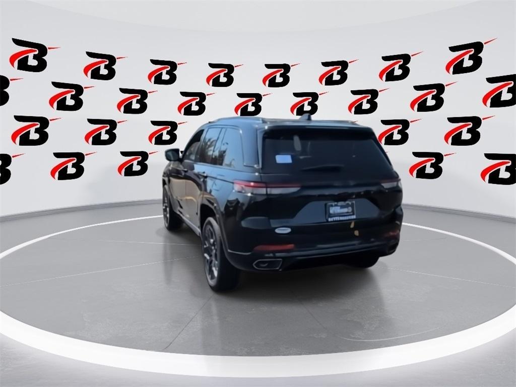 new 2025 Jeep Grand Cherokee car, priced at $60,281