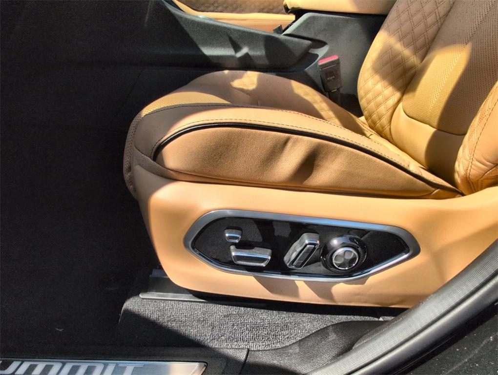 new 2025 Jeep Grand Cherokee car, priced at $60,281