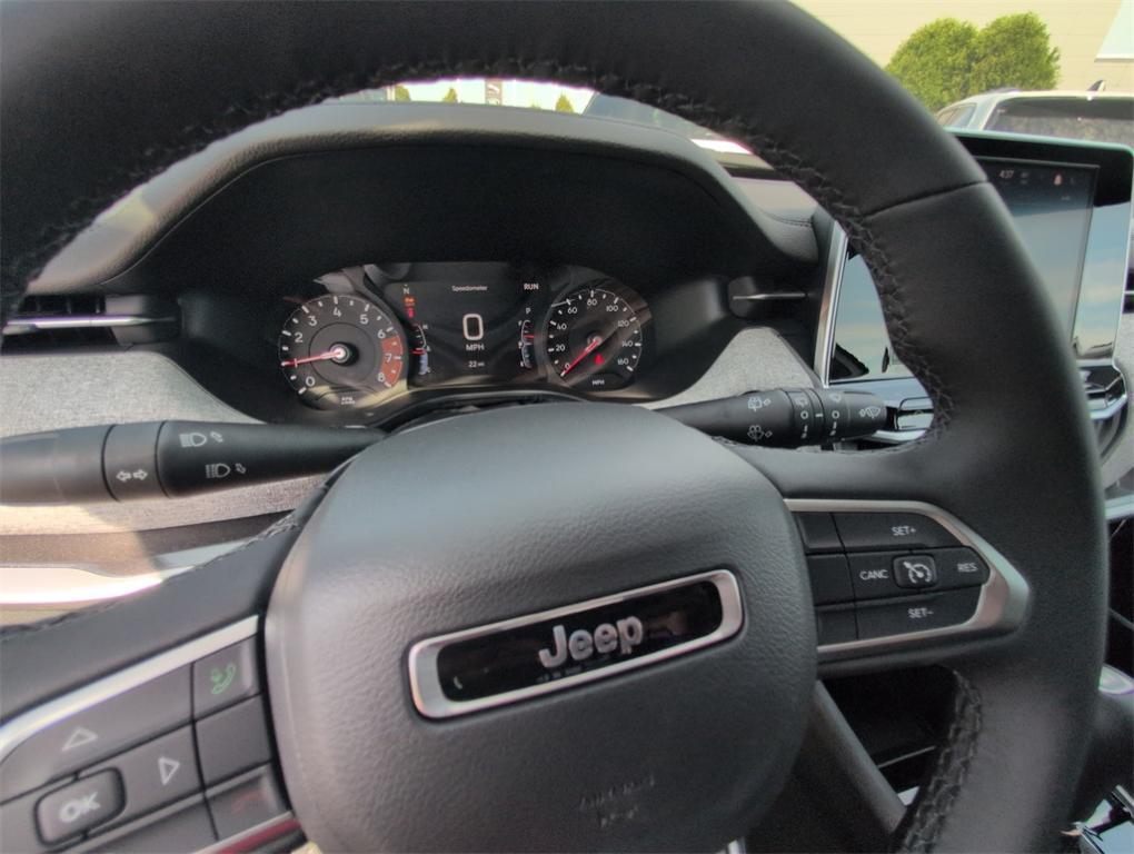 new 2025 Jeep Compass car, priced at $28,007