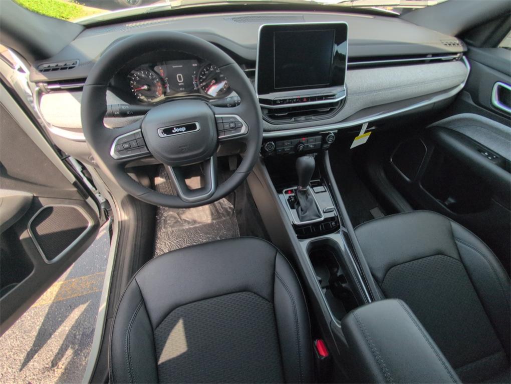 new 2025 Jeep Compass car, priced at $28,007