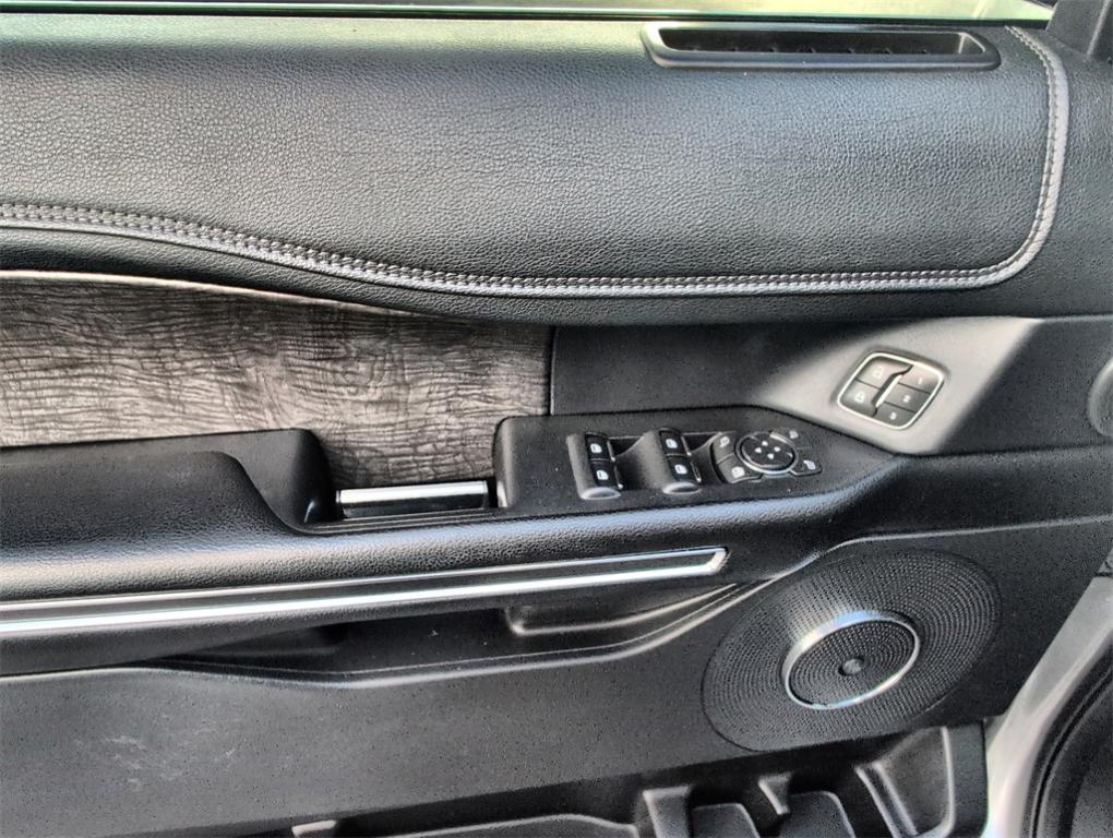 used 2020 Ford Expedition Max car, priced at $33,189