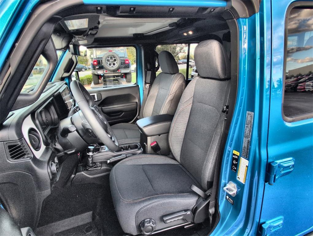 new 2025 Jeep Gladiator car, priced at $44,323