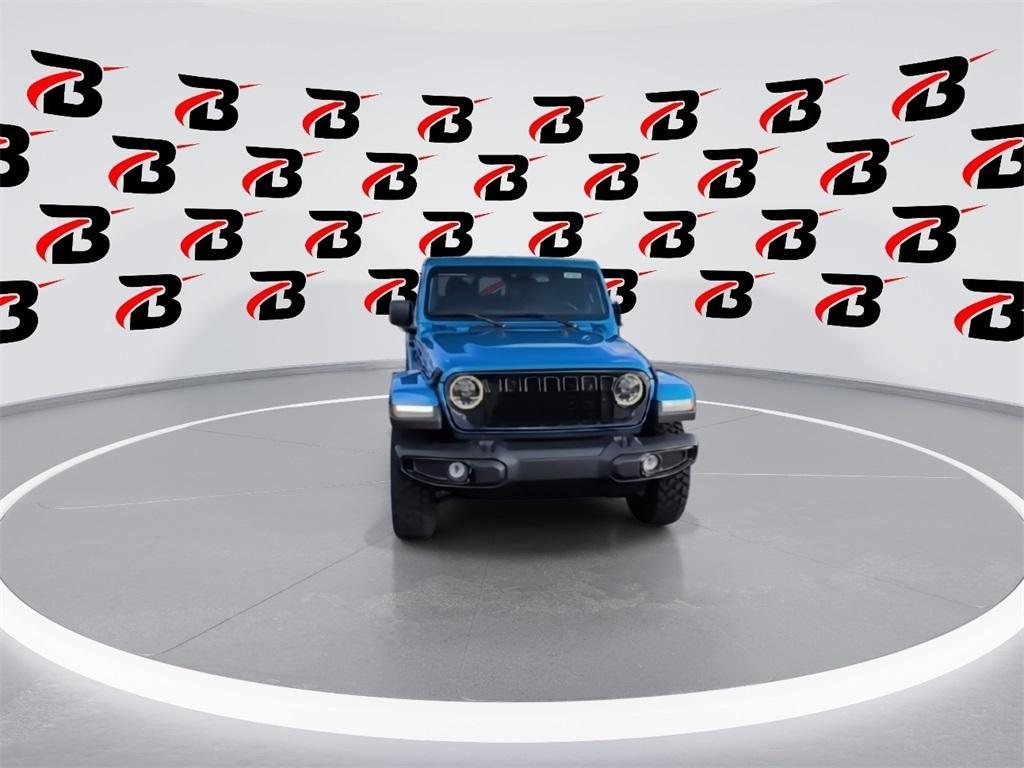 new 2025 Jeep Gladiator car, priced at $44,323