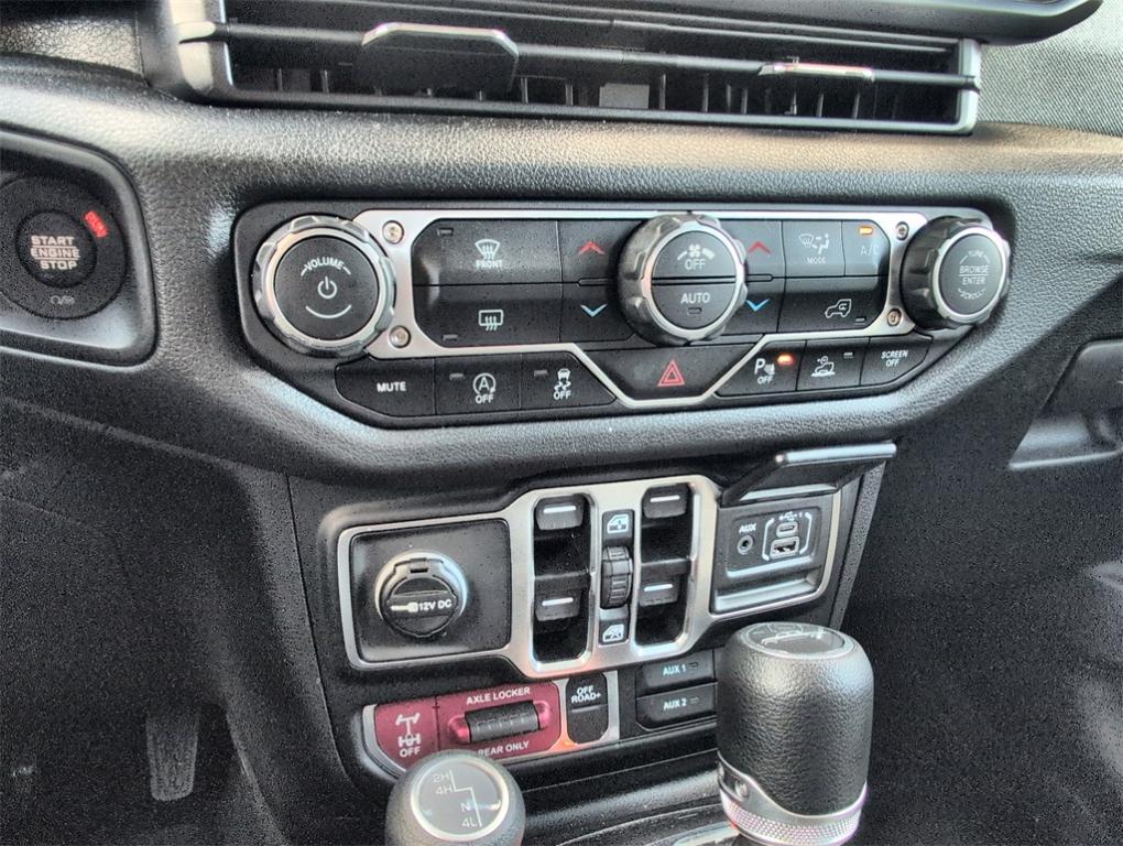 new 2025 Jeep Gladiator car, priced at $44,323