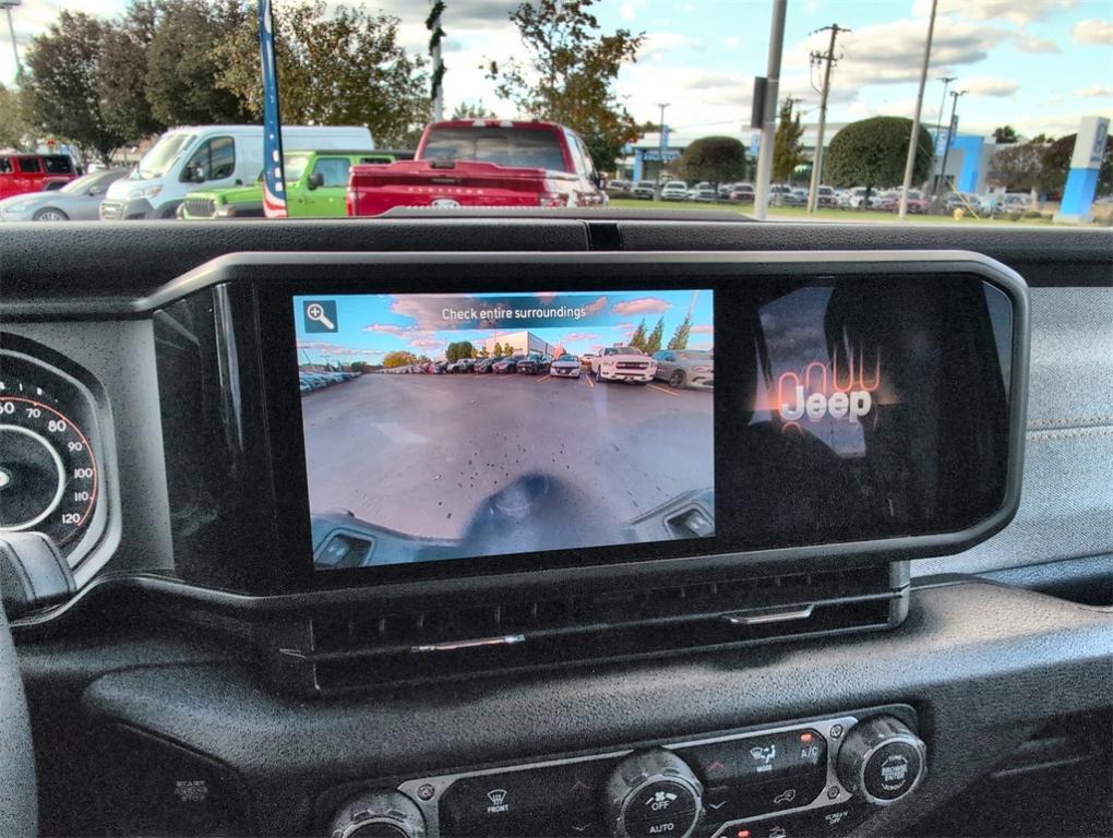 new 2025 Jeep Gladiator car, priced at $44,323