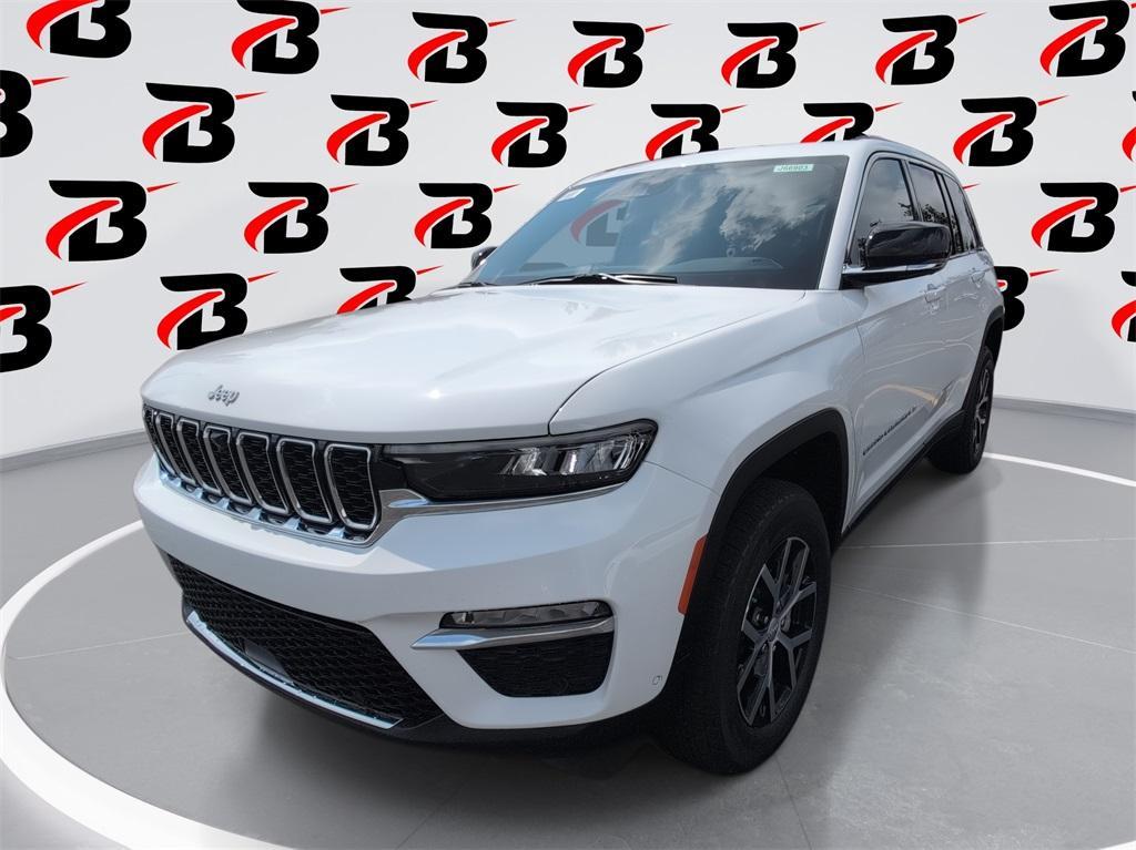 new 2025 Jeep Grand Cherokee car, priced at $46,755