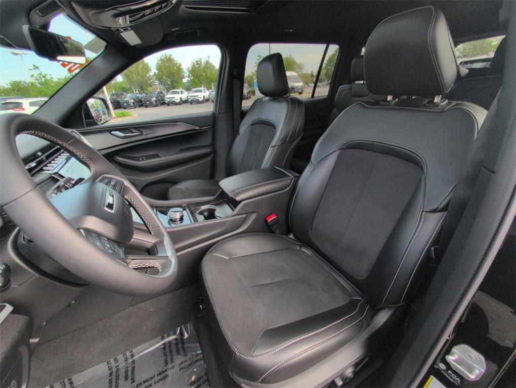 new 2025 Jeep Grand Cherokee L car, priced at $43,280