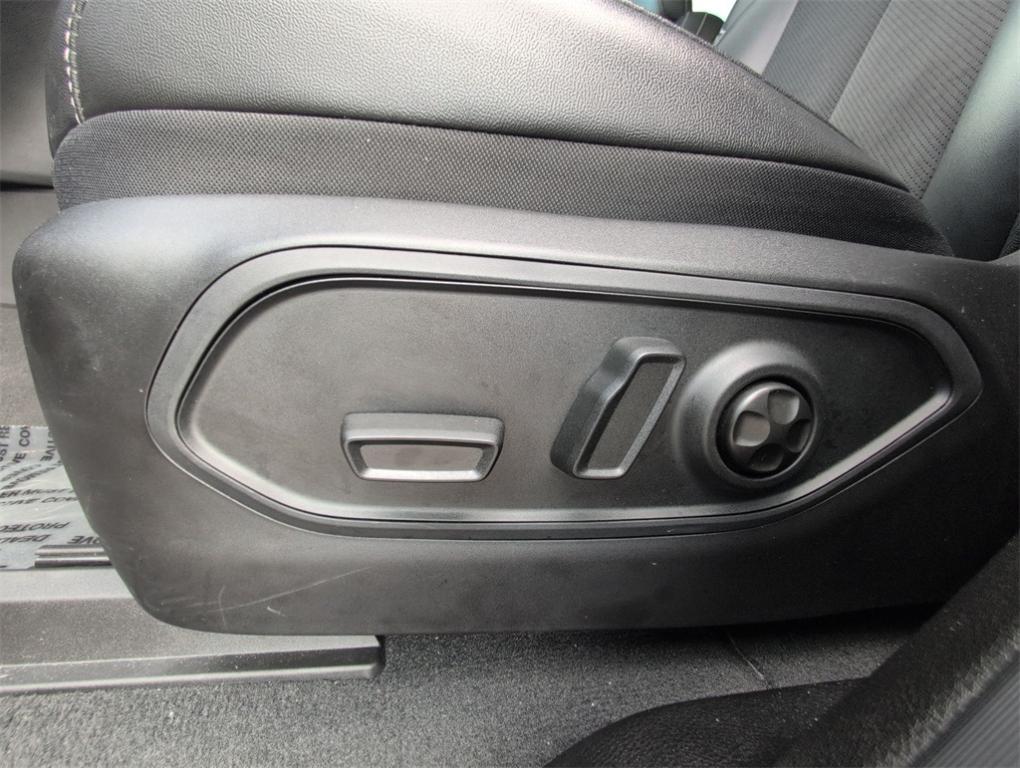 new 2025 Jeep Grand Cherokee L car, priced at $43,280