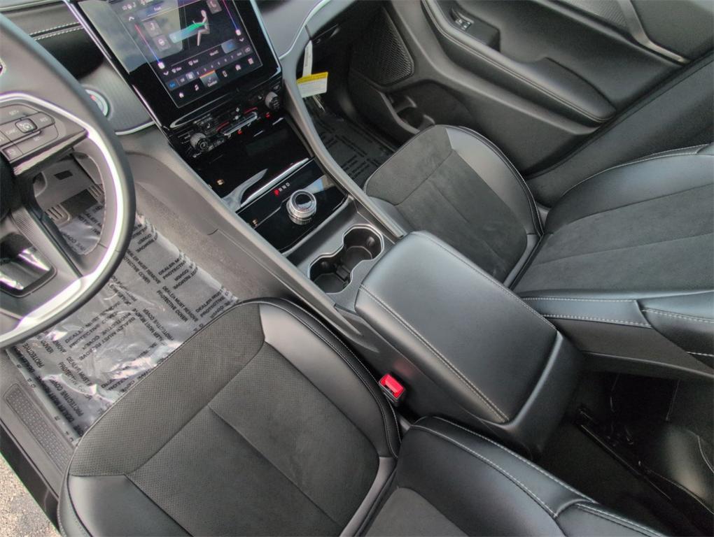 new 2025 Jeep Grand Cherokee L car, priced at $43,280