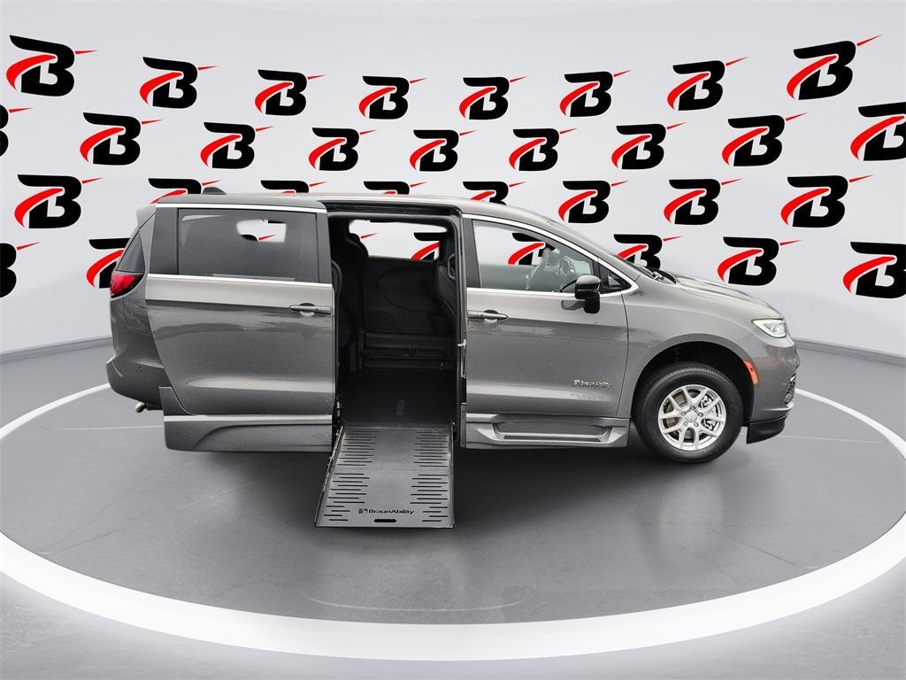 used 2025 Chrysler Pacifica car, priced at $46,220