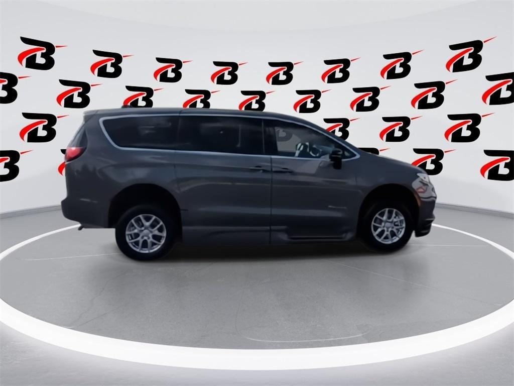 new 2025 Chrysler Pacifica car, priced at $42,720