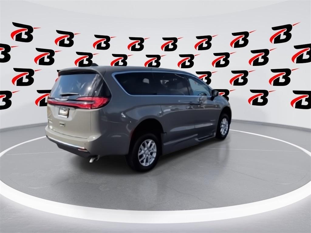 new 2025 Chrysler Pacifica car, priced at $42,720