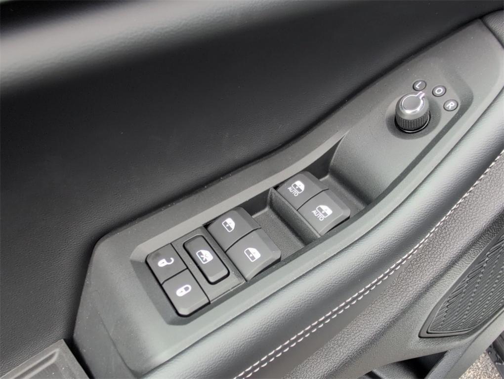new 2025 Jeep Grand Cherokee car, priced at $46,584