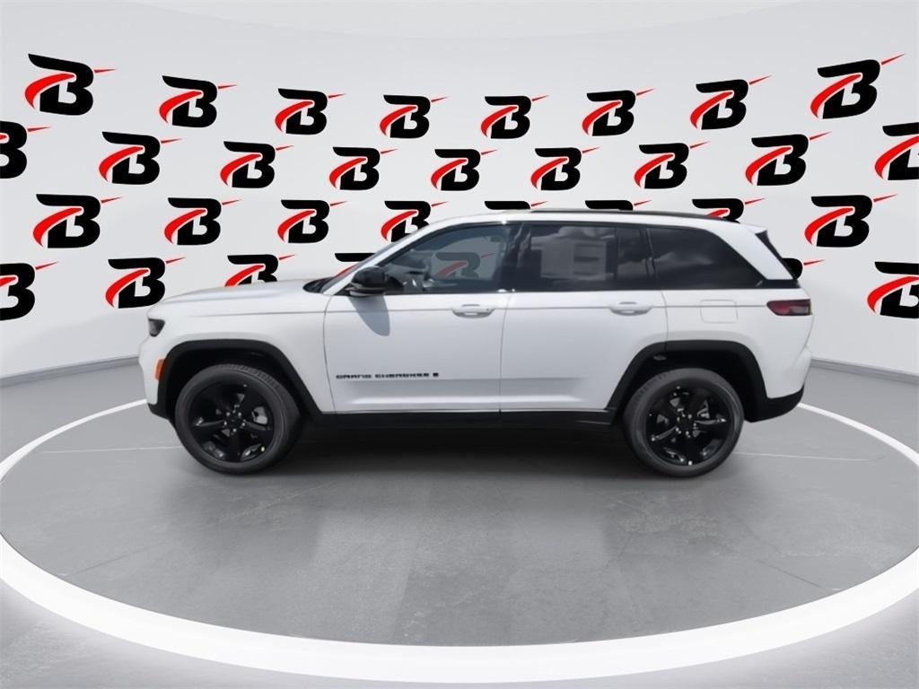 new 2025 Jeep Grand Cherokee car, priced at $46,584