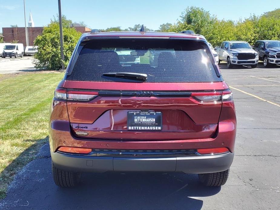 new 2024 Jeep Grand Cherokee car, priced at $40,172