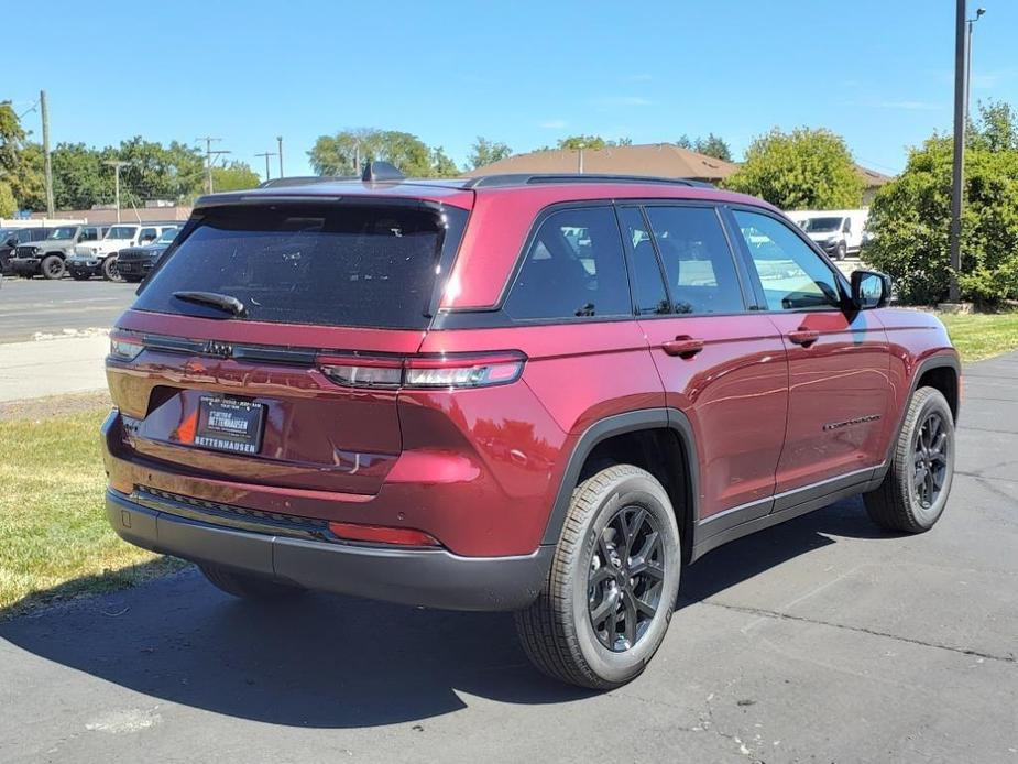 new 2024 Jeep Grand Cherokee car, priced at $40,172