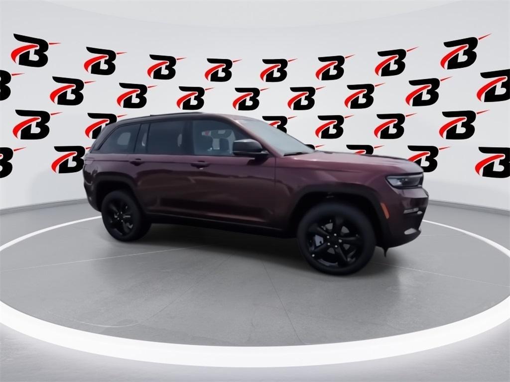new 2025 Jeep Grand Cherokee car, priced at $49,216