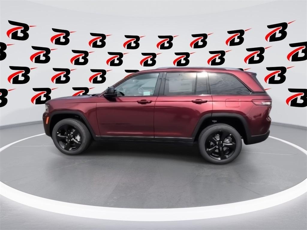 new 2025 Jeep Grand Cherokee car, priced at $49,216