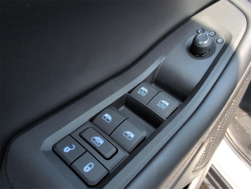 new 2025 Jeep Grand Cherokee car, priced at $44,253