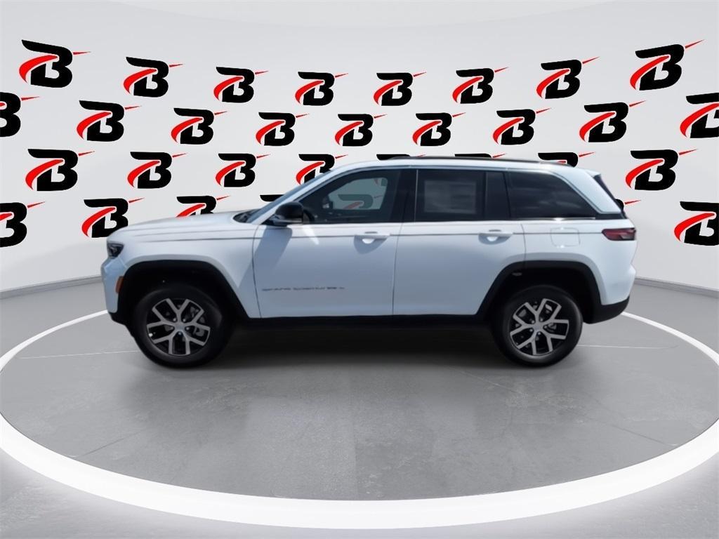 new 2025 Jeep Grand Cherokee car, priced at $44,253