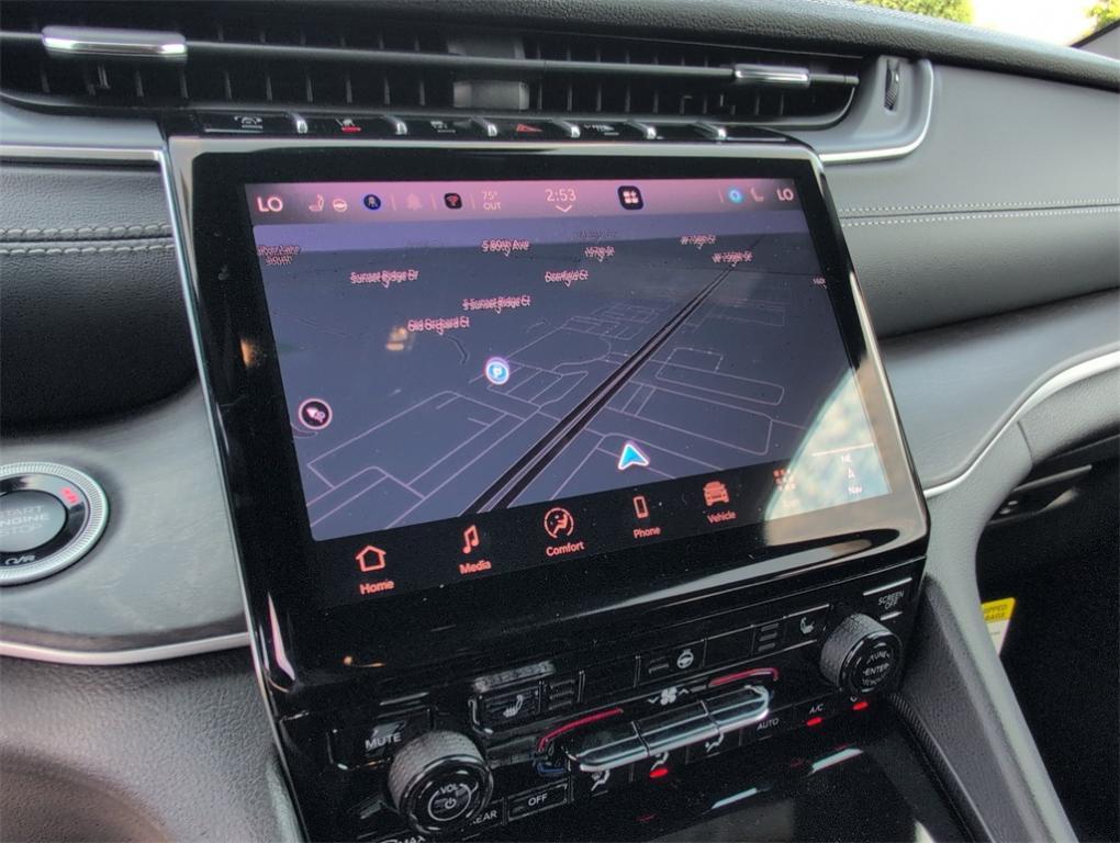 new 2025 Jeep Grand Cherokee car, priced at $44,253