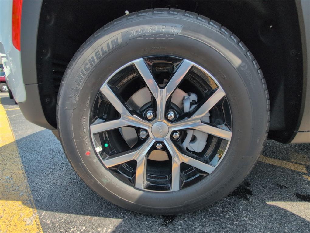 new 2025 Jeep Grand Cherokee car, priced at $44,253